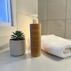 Cremo White Jasmine & Amber Body Wash - Gold